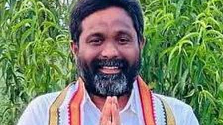 Congress leader Mohammad Javeed dies in road mishap