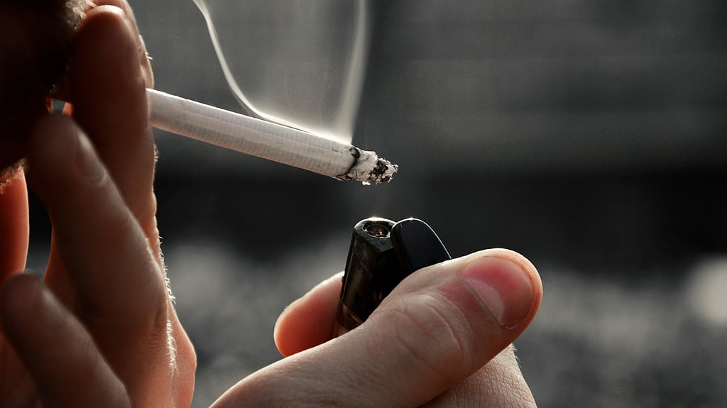 Smoking among people with type 2 diabetes is a major risk for early ...