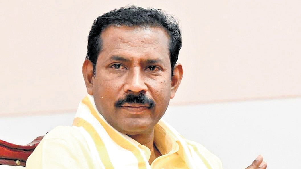 Lokesh has no intention of seizing power for himself: Palla Srinivasa Rao