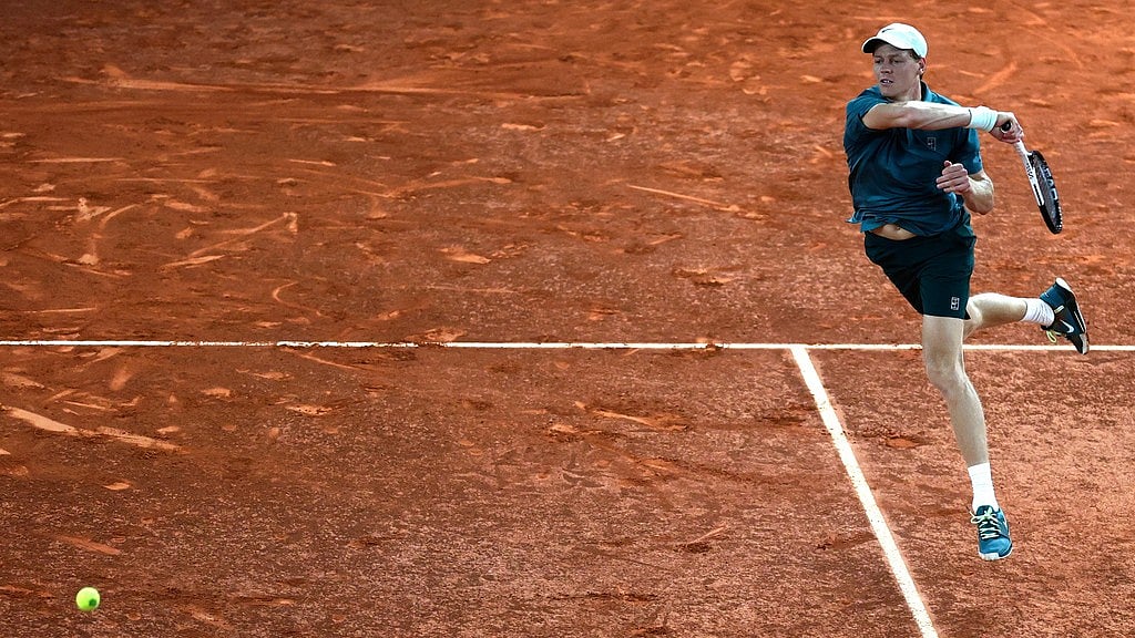 No. 1 Jannik Sinner beats rising star Rafael Jódar in Madrid and ...