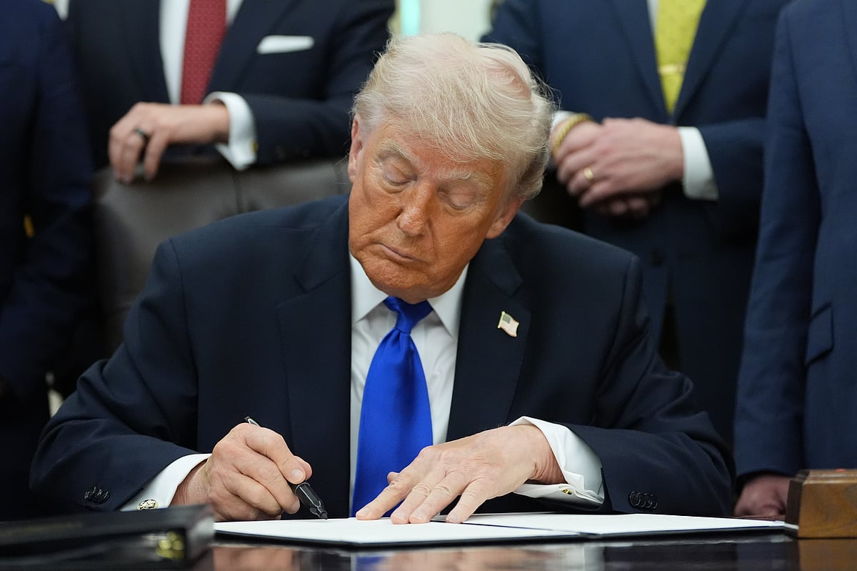 Trump says he will raise US tariffs on EU autos to 25%, accuses bloc of ...