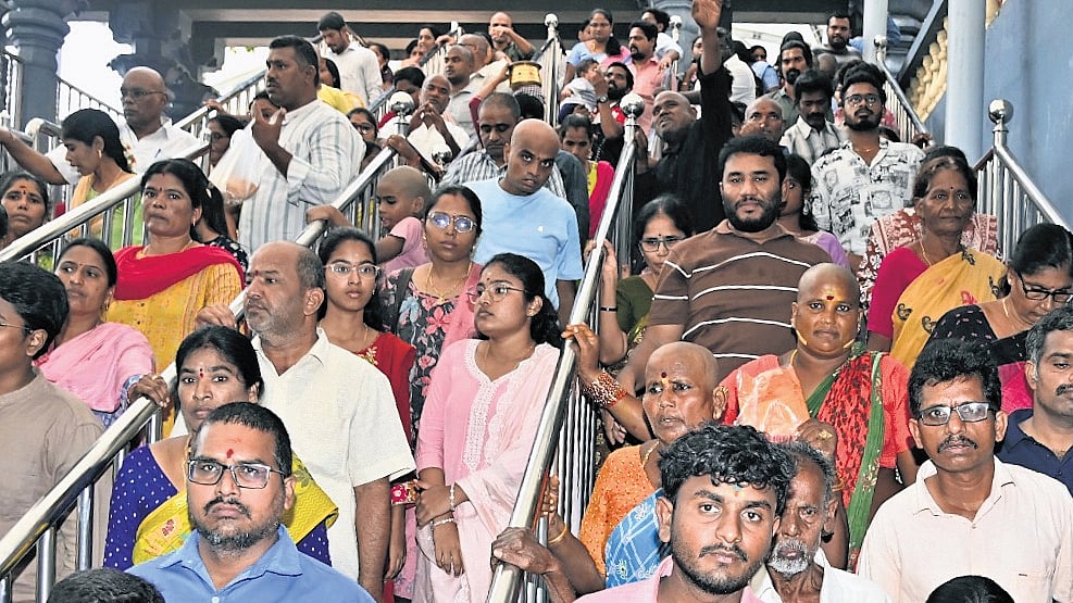 Durga temple witnesses heavy devotee rush