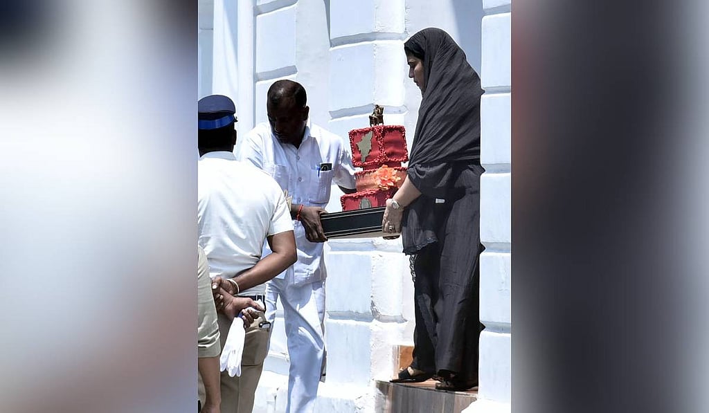 PM, Stalin and others wish CM Vijay on his birthday
