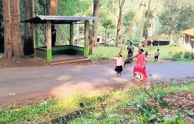 Tribal hamlet’s ‘Balan’ bus stop faces forest dept axe
