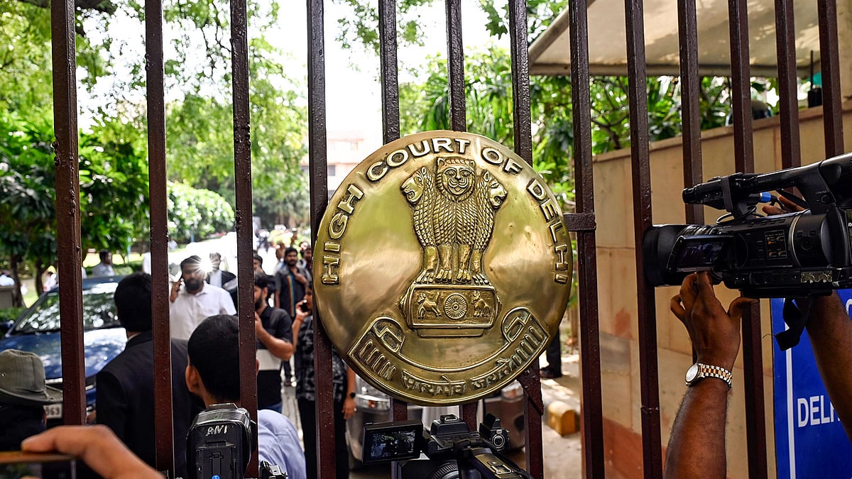 Hygienic public toilets part of right to life, says Delhi HC, proposes ...