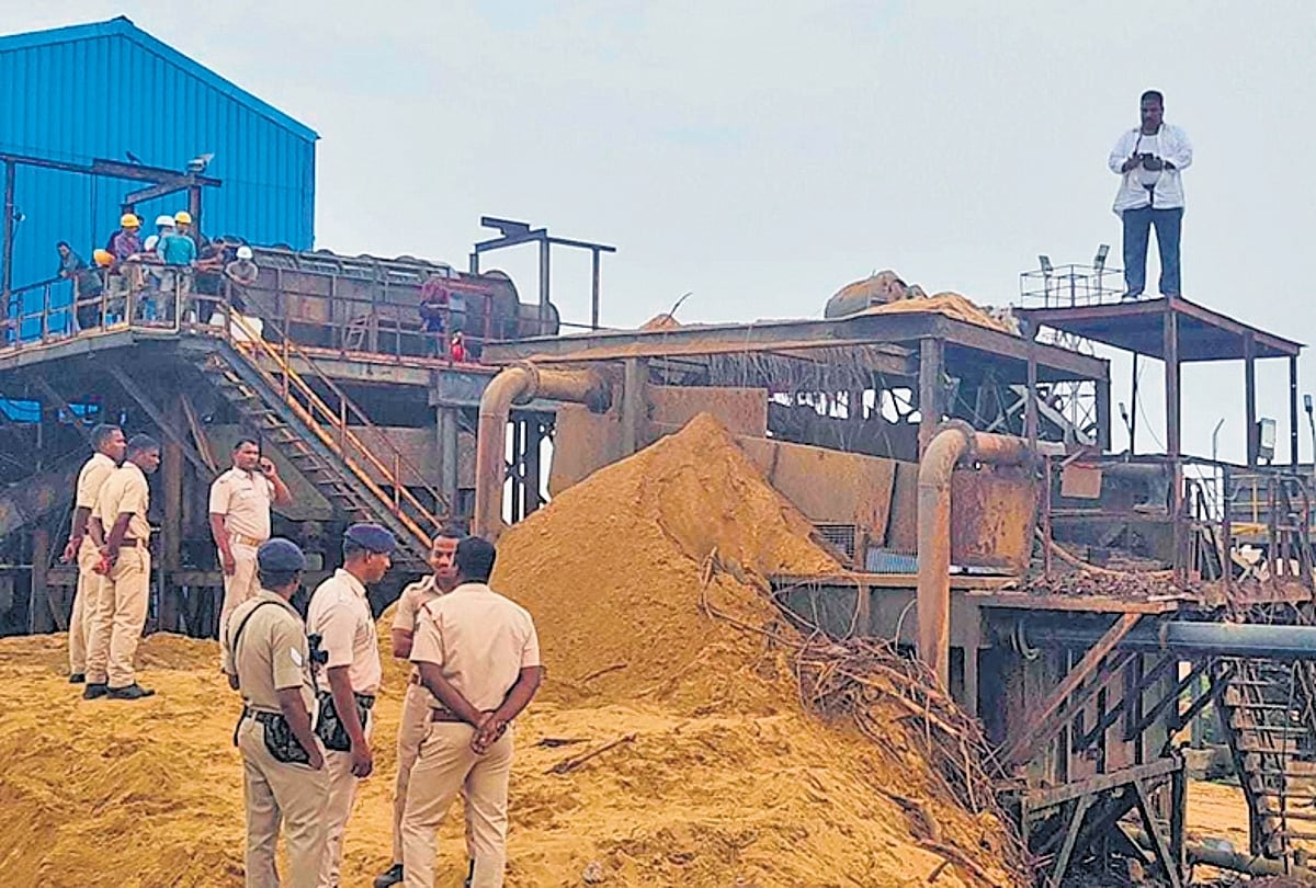 Contractor threatens to end life at IREL dredging site over pending dues
