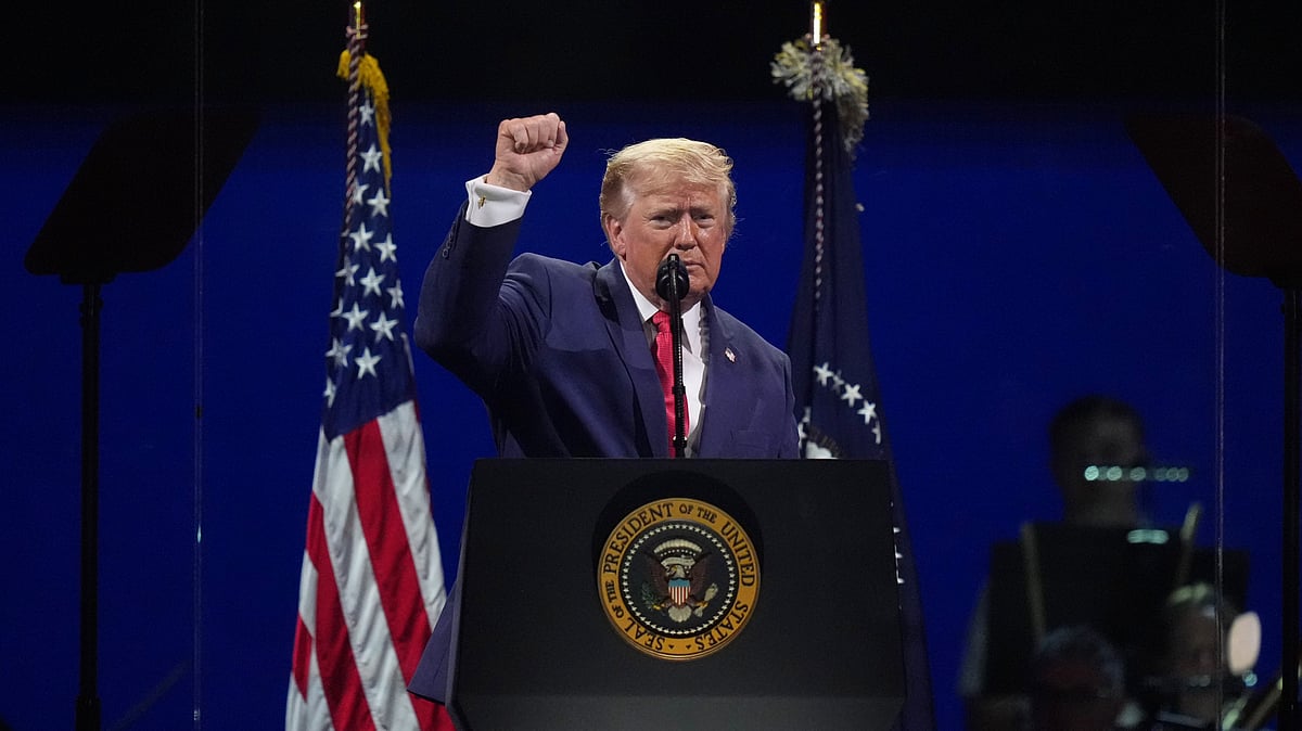 🇺🇸 Trump's July 4th: Patriotism & Shade 🎆