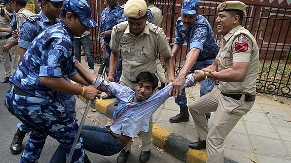RAF chief pulls up personnel over Jantar Mantar protest; bars anti-riot  weapons in Delhi