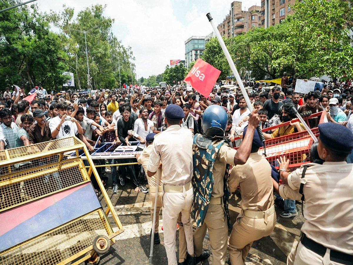 Congress MPs submit notices in both houses to discuss police brutality on student protesters
