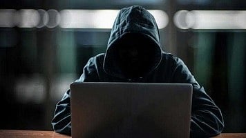 Kerala: Police warn of cyber threat via APK files