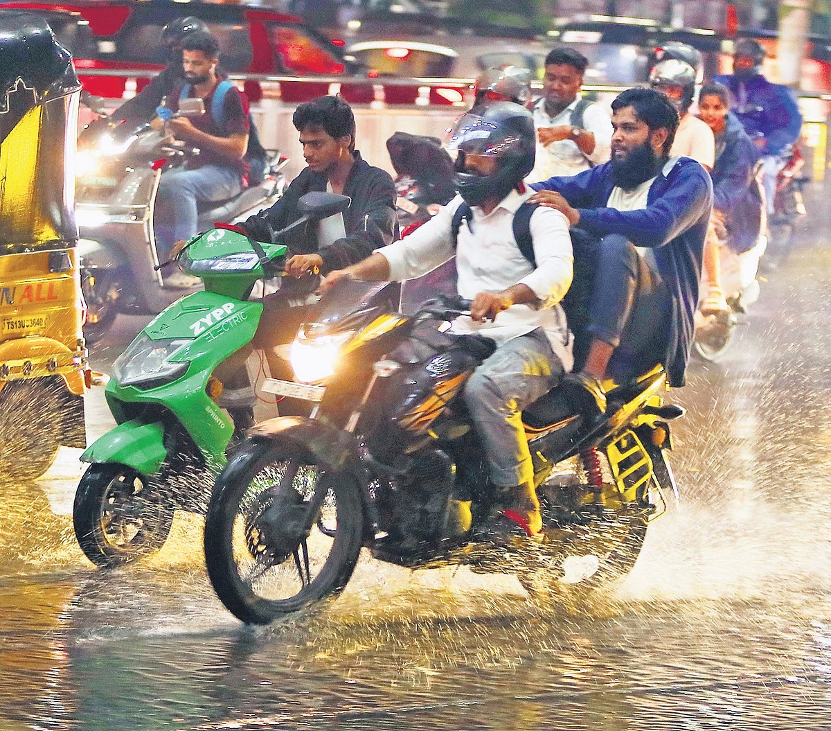 Rain-and-shine cycle keeps Hyderabad residents guessing