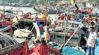 Fishermen grounded as bad weather hits fishing activities in Kendrapara
