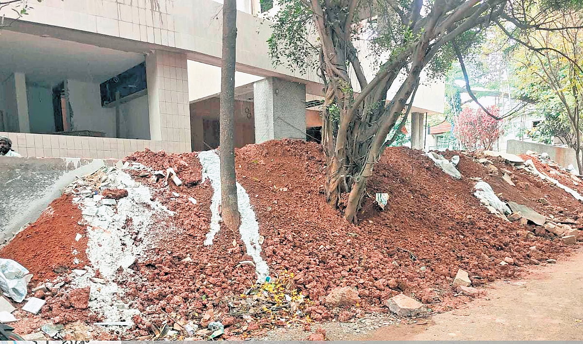 Bengaluru's Krishna Byre Gowda directs GBA to impose double penalties on repeat footpath encroachers and complete clearance by August-end.