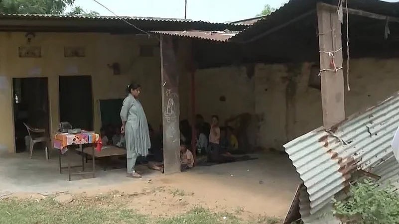 Rajasthan says 611 schools lack own buildings after CJP inspection; government arranges water, toilets as CJP co-convenor alleges assault during school visit