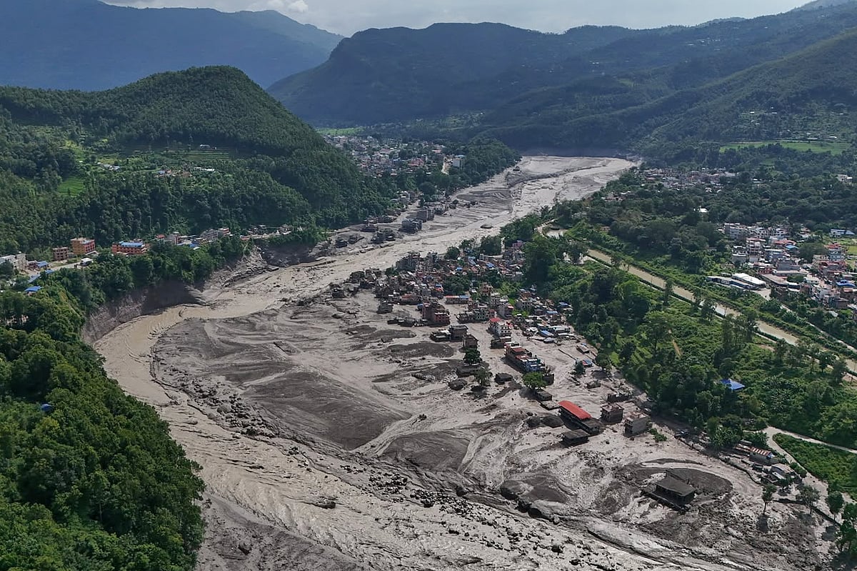 AP Bhavan intensifies efforts to assist Andhra pilgrims stranded in Nepal flash floods; control room set up, 11 of 68 travellers still untraced