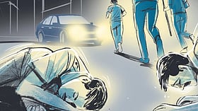 Kochi: Kalamassery police officers attacked while putting clash accused in jeep