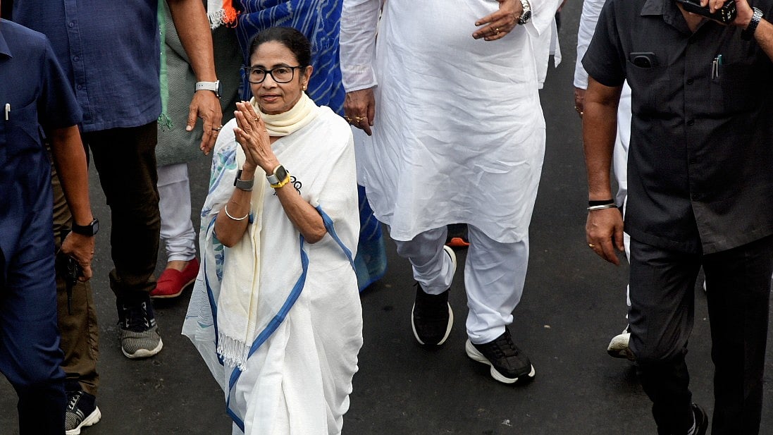 SC upholds Calcutta HC order refusing access to frozen TMC bank ...