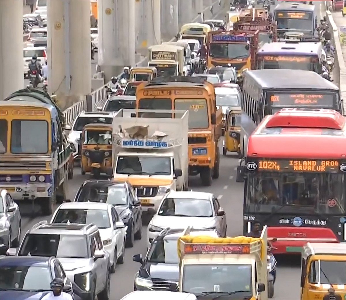 New traffic arrangement on OMR leads to tailback, police withdraw it ...