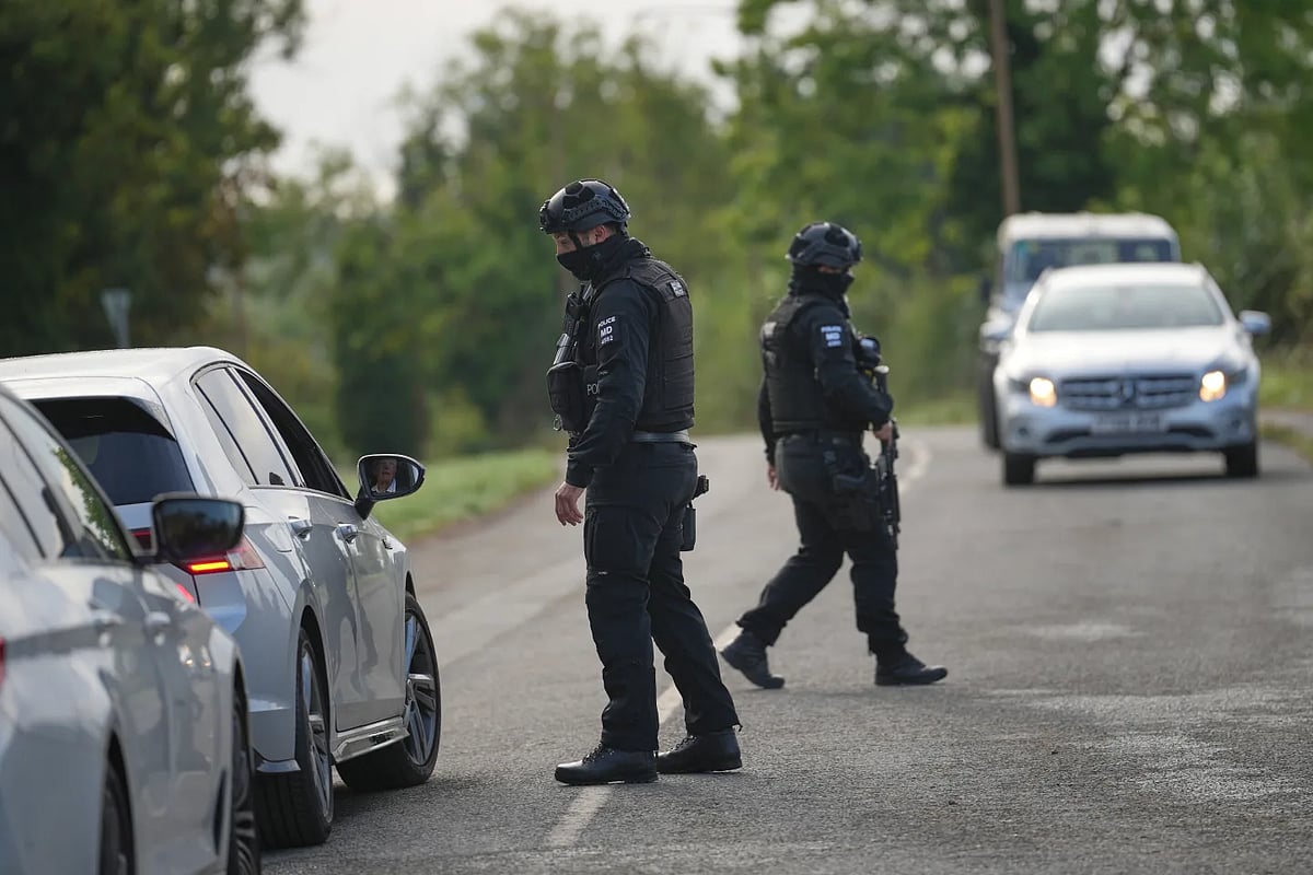 40 Pd Base In British police find no explosives but questions remain after arrests ...