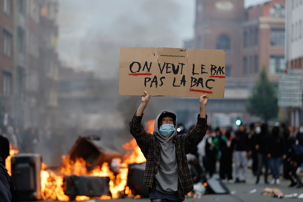 Why France Is Deploying 70000 Police Officers Into Lockdown Mode Right Now