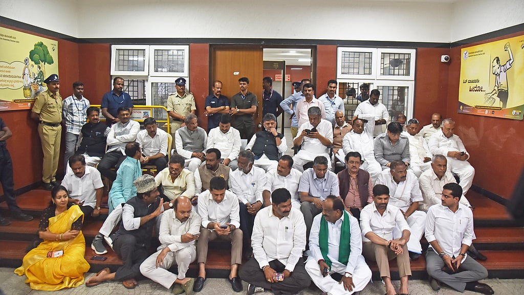 CEO orders action, CM Shivakumar, ministers call off dharna