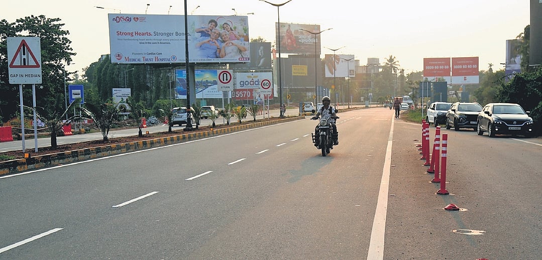 Kochi airport road turns race track in dead of night