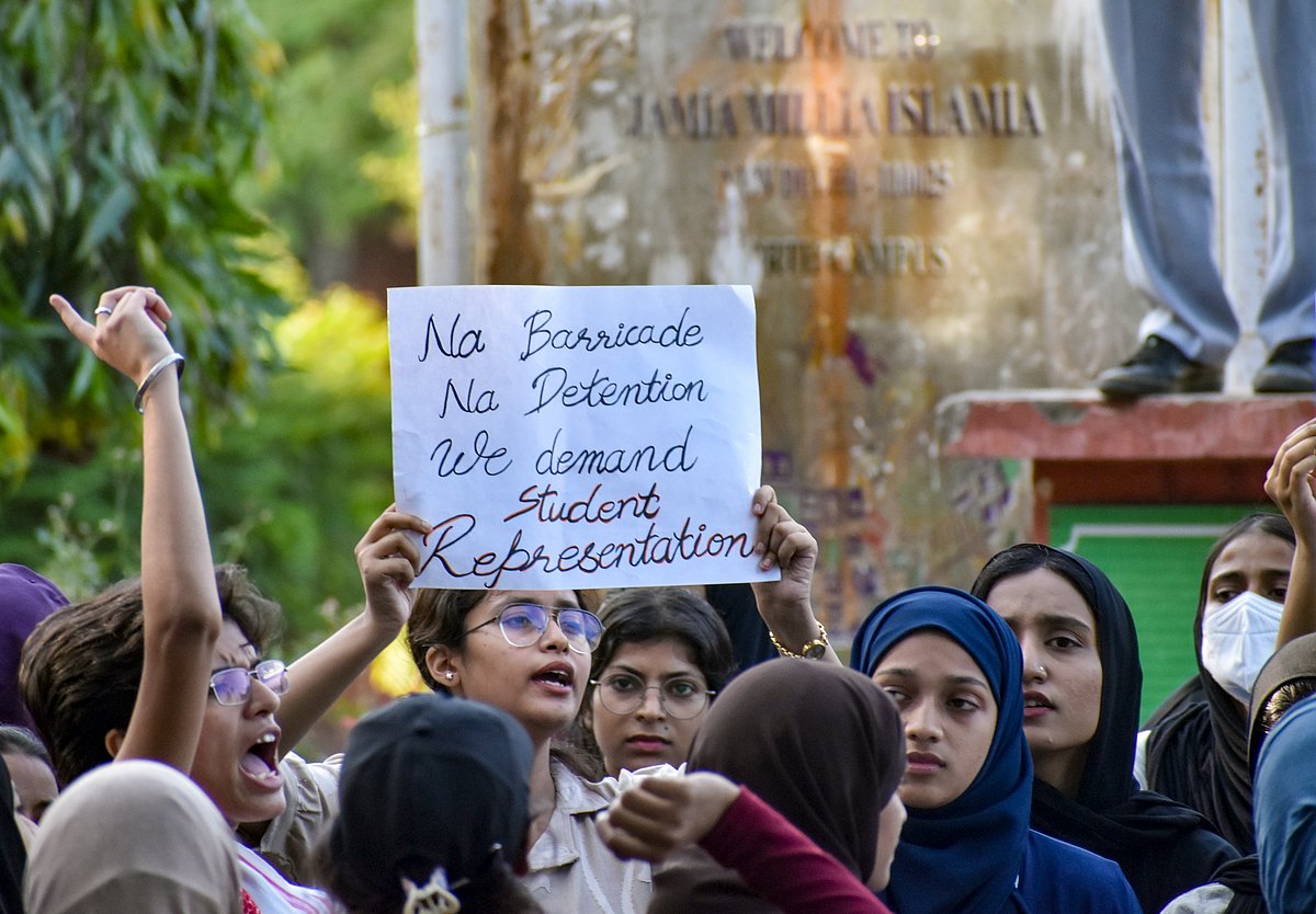 Jamia row escalates as Congress targets administration over FIRs ...