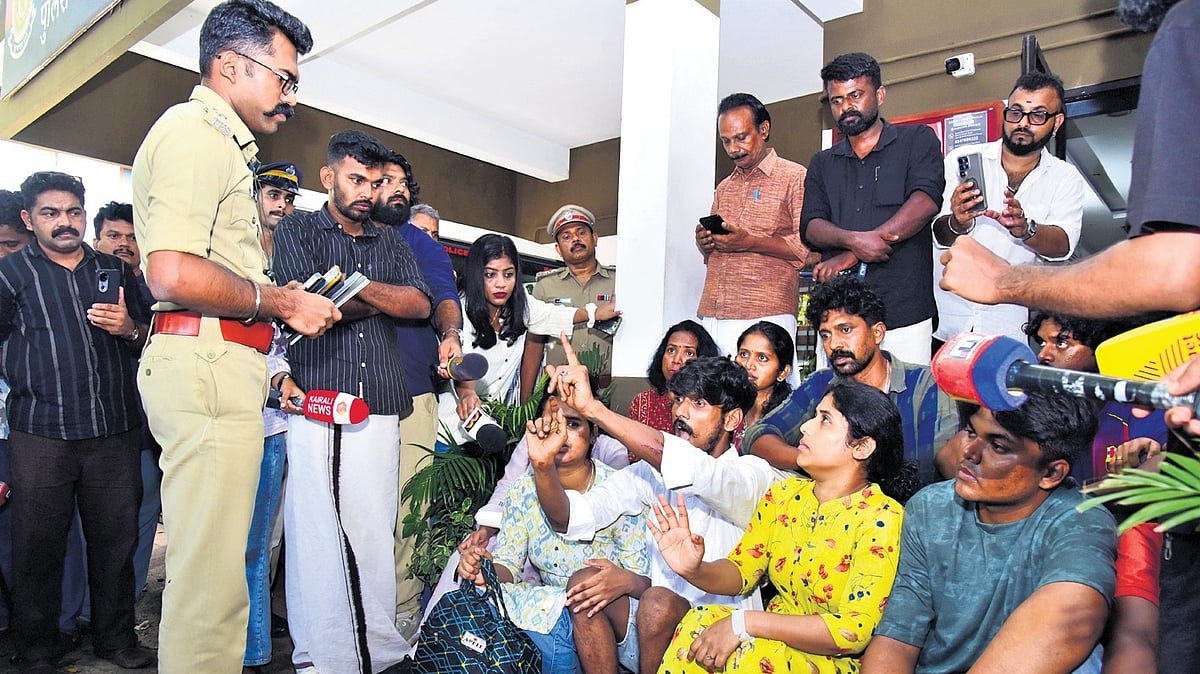 Cheranalloor accident: Grieving & angry, kin demand justice