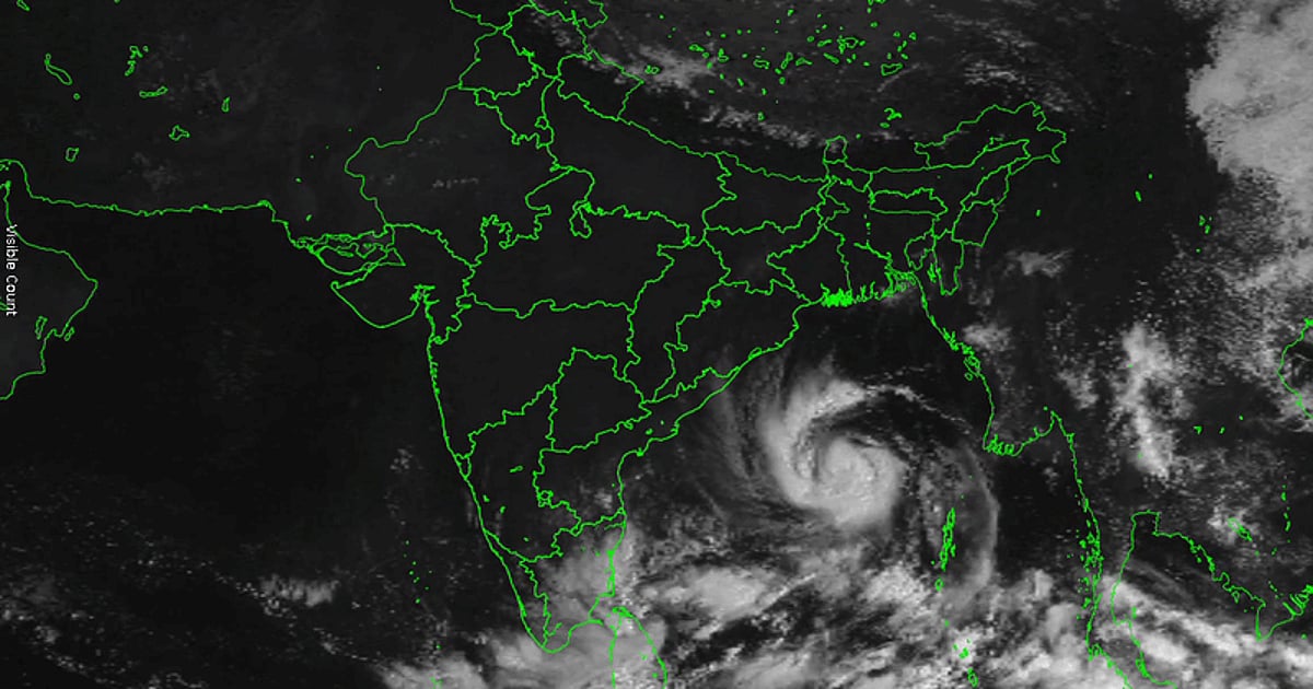 Mode Conversion Gif Cyclone Arnab: Centre steps up alert as storm nears Andhra coast with ...