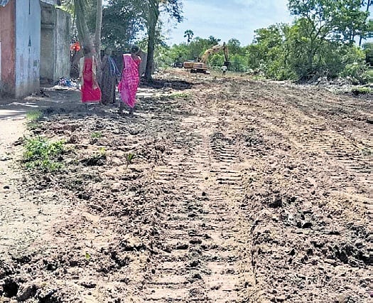 NGO helps Irular settlement along ECR get temporary access road