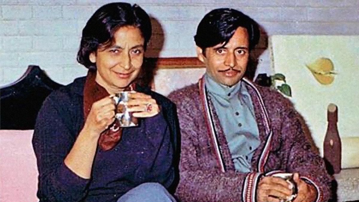 An old picture of the couple.