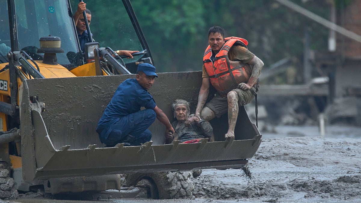 More than 1,300 are missing in Nepal and Tibet after catastrophic floods caused by glacial collapse