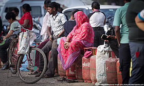 In Delhi’s scorching heat, its poorest women are back to the chulha