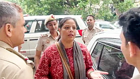 Cops detain AAP councillor as she prepares to leave for Parliament march with supporters