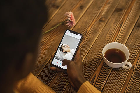Dating app tinder reverse catfishing explained