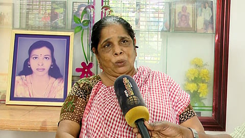 സൗമ്യയുടെ അമ്മ സുമതി