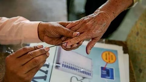 തെരഞ്ഞെടുപ്പിനൊരുങ്ങി കേരളം; ഇത്തവണ വിധി എഴുതുക 2.71 കോടി വോട്ടർമാർ