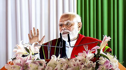  മണിപ്പൂർ സന്ദർശിച്ച്  പ്രധാനമന്ത്രി നരേന്ദ്ര മോദി