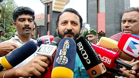 ഒരു നേതാവിനെയും കണ്ടിട്ടില്ല, പാർട്ടിയെ ധിക്കരിച്ചിട്ടില്ല;  പരിപൂർണമായി പാർട്ടിക്ക് വിധേയനായി പ്രവർത്തിക്കുന്നു: രാഹുൽ മാങ്കൂട്ടത്തിൽ