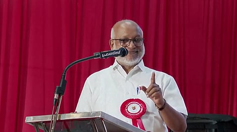 "നേതാക്കൾ അഭിപ്രായം പറയുമ്പോൾ പാർട്ടിക്ക് പോറൽ ഏൽപ്പിക്കരുത്"; വിഴിഞ്ഞത്തെ സിപിഐഎമ്മിലെ ഭിന്നത തള്ളാതെ എം.എ. ബേബി