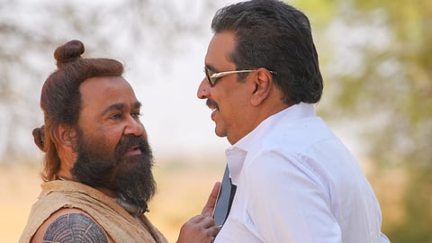 'മലൈക്കോട്ടൈ വാലിബ'‍ന്റെ  സെറ്റില്‍ മോഹന്‍ലാലും ഷിബു ബേബി ജോണും