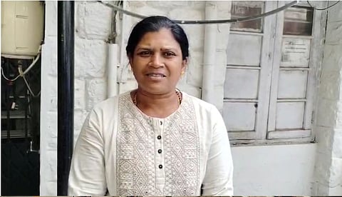 ബൈസണ്‍വാലിയില്‍ വോട്ട് ചോദിച്ചെത്തിയ സ്ഥാനാര്‍ഥിക്ക് നായയുടെ കടിയേറ്റു; വളർത്തുനായ കടിച്ചത് വീടുകയറി പ്രചരണത്തിനിടെ 