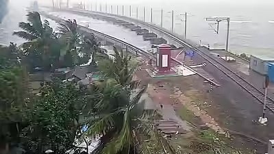 ഡിറ്റ് വാ ചുഴലിക്കാറ്റ് ഇന്ന് ഇന്ത്യൻ തീരം തൊട്ടേക്കും; തമിഴ്നാട്, പുതുച്ചേരി ആന്ധ്രാപ്രദേശ് തീരങ്ങളിൽ ജാഗ്രതാ നിർദേശം