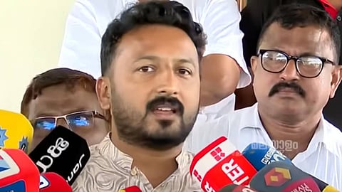 രാഹുൽ മാങ്കൂട്ടത്തിലിൻ്റെ 
ഫ്ലാറ്റിലെ സിസിടിവി ദൃശ്യങ്ങൾ ഡിലീറ്റ് ചെയ്ത നിലയിൽ; പൊലീസിനെ തെറ്റിദ്ധരിപ്പിക്കാനും നീക്കം