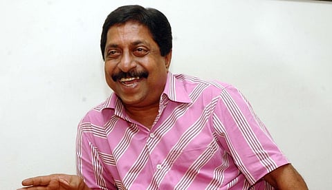 മലയാളത്തിന്റെ പ്രിയ നടന് വിട നല്‍കാന്‍ നാട്; സംസ്‌കാരം അൽപ്പസമയത്തിനകം 