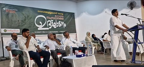 ജമാ അത്തെ ഇസ്ലാമി വേദിയിൽ മന്ത്രി വി അബ്ദുറഹ്മാൻ