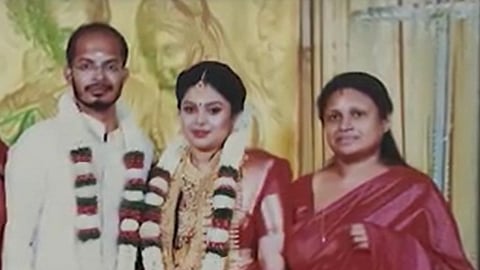 പൂന്തുറയിൽ അമ്മയും മകളും ജീവനൊടുക്കിയ സംഭവം: ഗ്രീമയുടെ ഭർത്താവ് 
ഉണ്ണികൃഷ്ണനെ തിരുവനന്തപുരത്തെത്തിച്ചു