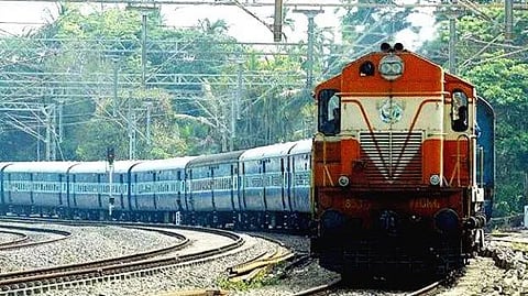 ശബരി റെയിൽപ്പാത: പദ്ധതിയുടെ പകുതി ചെലവ് സംസ്ഥാന സർക്കാർ വഹിക്കും; തീരുമാനം മന്ത്രിസഭാ യോഗത്തിൽ