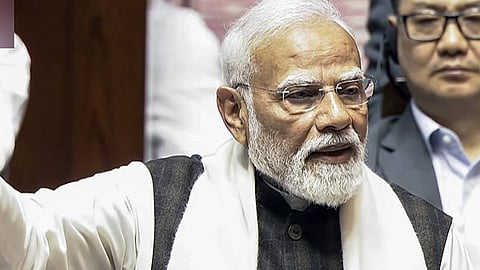 ഖാർഗെയുടെ പ്രായം കണക്കിലെടുത്ത് ഇരുന്ന് പ്രതിഷേധിക്കണമെന്ന് മോദി; കരാർ വിശദീകരിക്കുന്നതിനിടെ ഇറങ്ങിപ്പോയി പ്രതിപക്ഷം