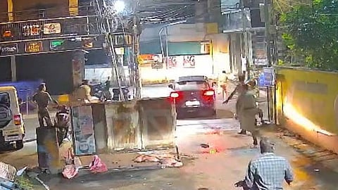 വാഹനപരിശോധനയ്ക്കിടെ പൊലീസുകാരനെ ഇടിച്ചു തെറിപ്പിച്ച് കാർ; രണ്ടു പേർ അറസ്റ്റിൽ